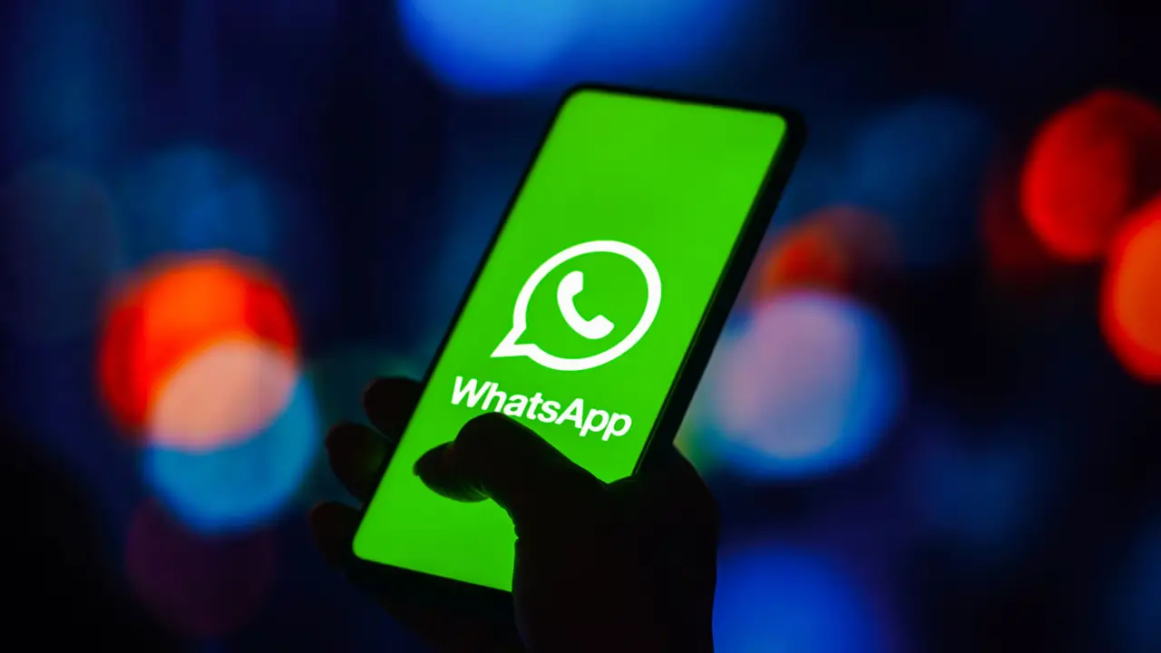 Come silenziare i gruppi WhatsApp senza uscire: la funzione che ti semplifica la vita
