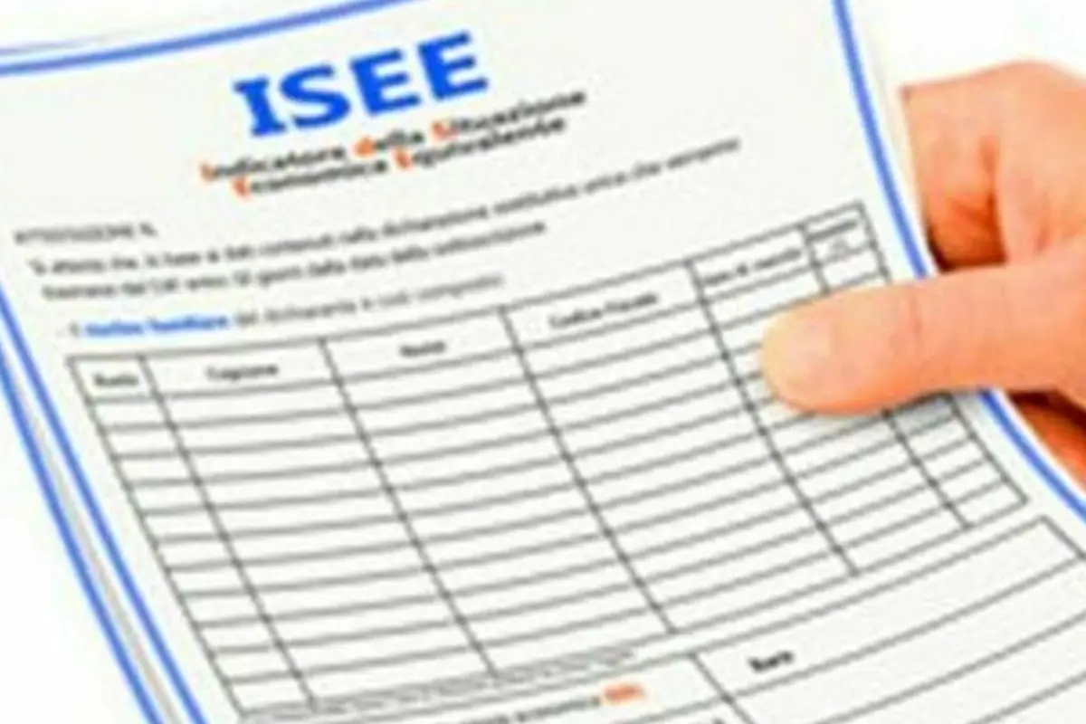 ISEE a 15.000 euro: cosa implica davvero e come influisce su bonus, agevolazioni e servizi per la famiglia