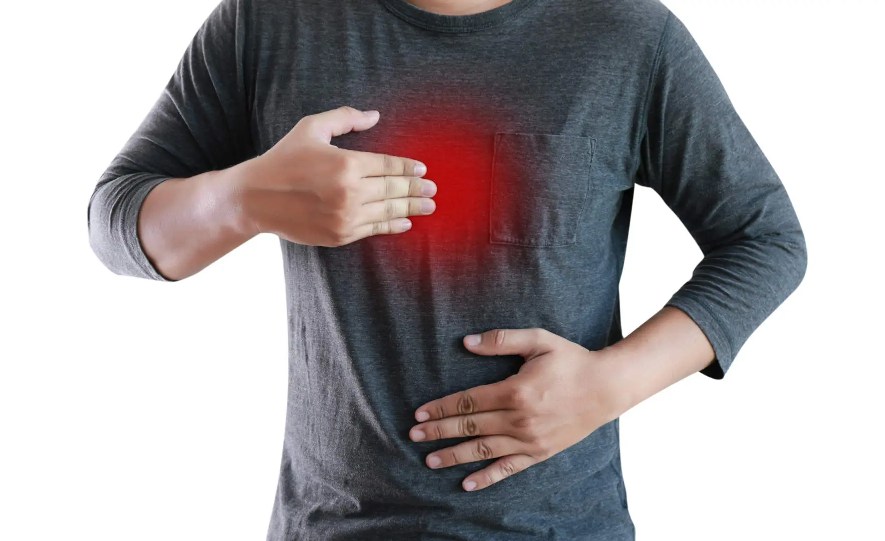 Dolore al petto e altri segnali: ecco come il corpo ci avvisa di problemi al cuore