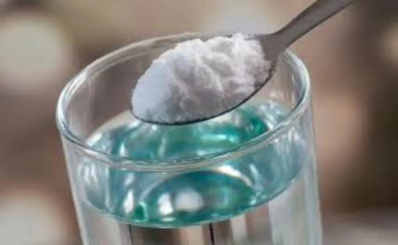 Bere acqua con sale: ecco i benefici che nessuno ti ha mai detto