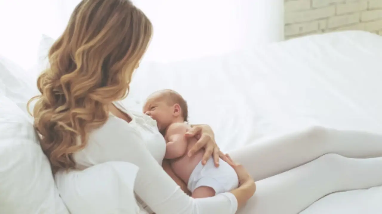 La paga oraria reale di una baby sitter nel 2025: ecco le cifre aggiornate