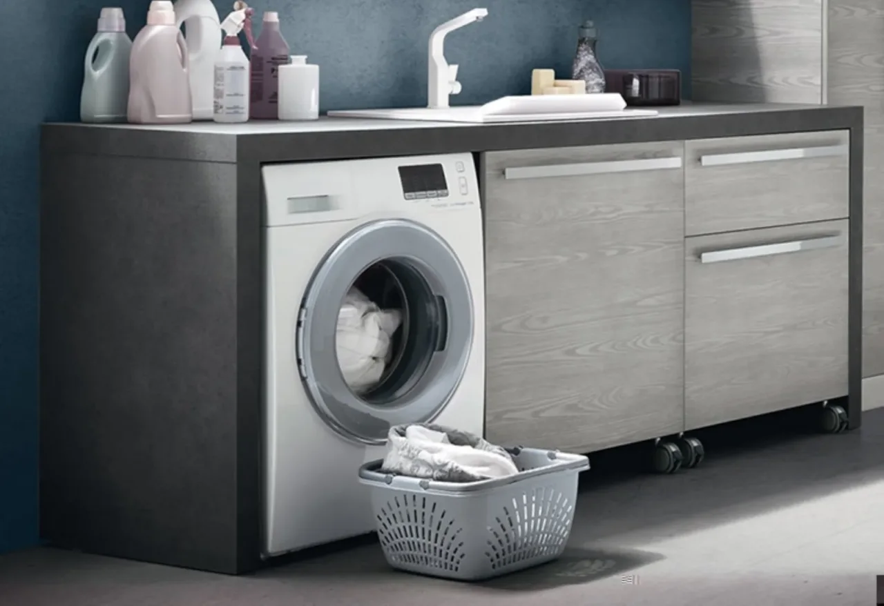 Non esagerare: ecco la dose esatta di percarbonato in lavatrice per sbiancare senza danni