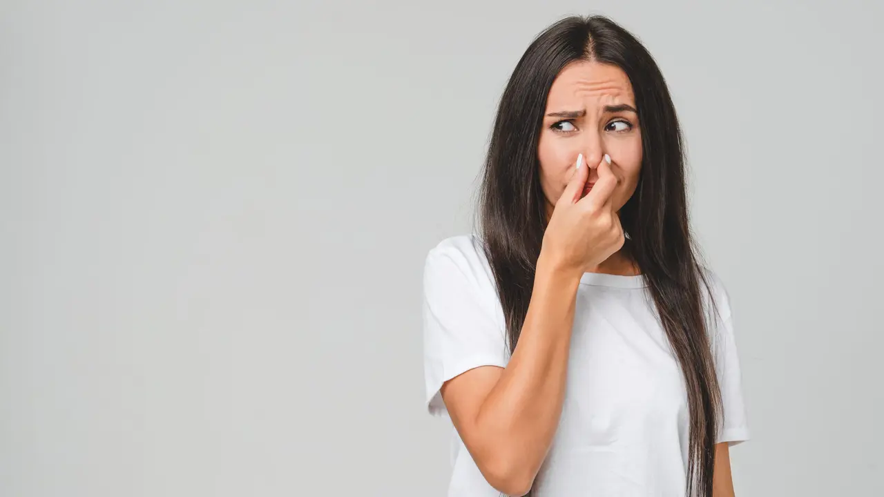 Odore sgradevole in casa e non sai da dove viene? Ecco il trucco per scoprirlo