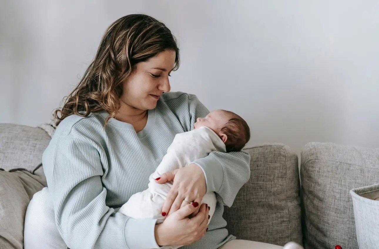 Come si fa a richiedere il congedo parentale e di maternità? La guida per i neogenitori