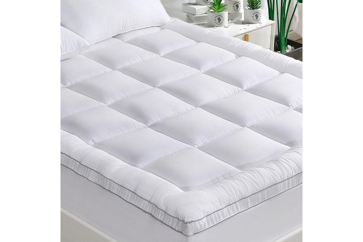 Risparmia ora sul comfort: topper e coprimaterasso doppio 160×200 cm in bamboo a prezzo super conveniente