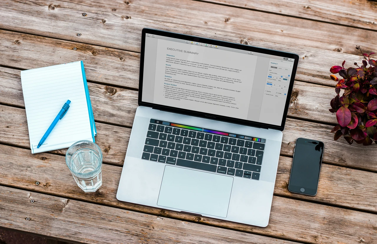 Come si fa a creare un curriculum vitae efficace? Il modello che viene notato dai selezionatori